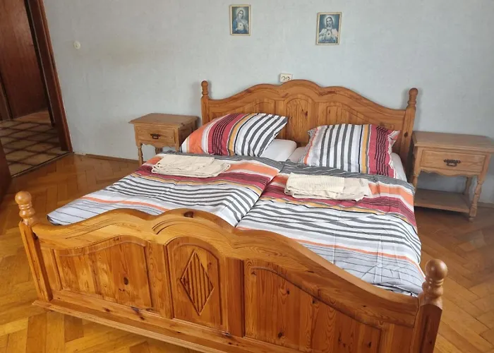 Ferienwohnung 1 Mit Garten